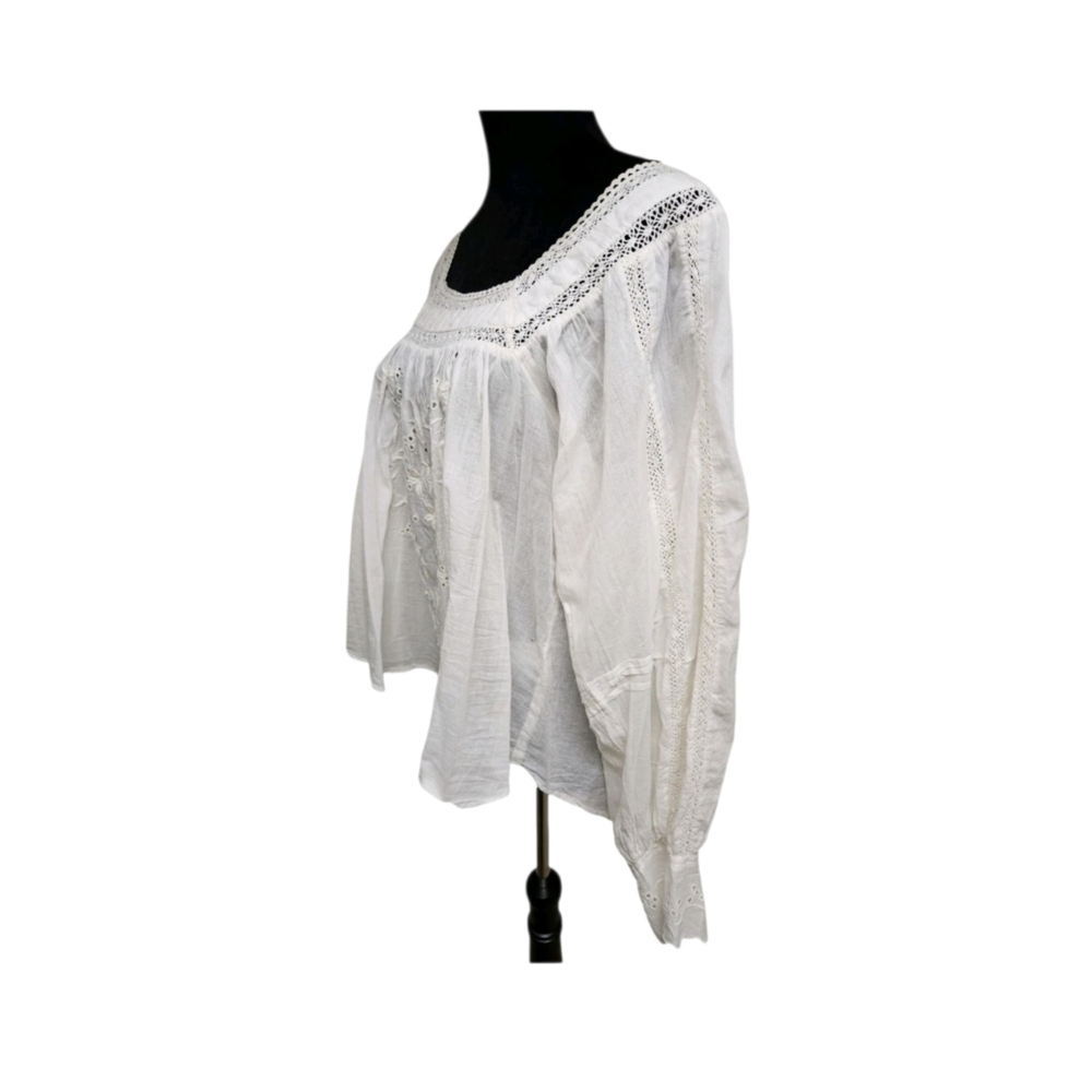 Elegant White Lace Trim Blouse-NWT- Size Medium - Picture 10 of 15